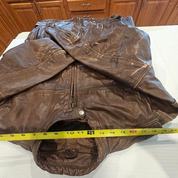Distressed Leather Motorcycle Jacket Zippered Vents 20 In. Shoulder to Shoulder - Picture 6 of 15